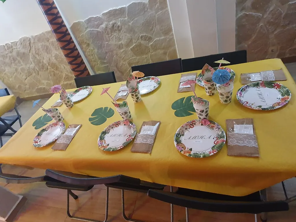 Table d'enfants décorée pour un anniversaire